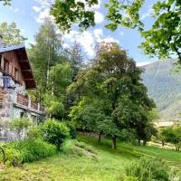 Chalet Le Tilleul, hotel v mestu Valdeblore