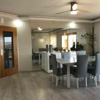 Hollywood Apartment, хотел в Браганса