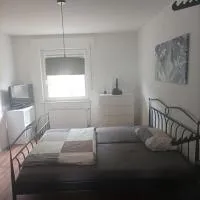Schöne DG Wohnung in der Eifel, ξενοδοχείο σε Berg