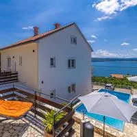 Hot Tub, Pool & Stunning View #Guest House Stella#: Dramalj şehrinde bir otel