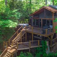 Viesnīca A Little Stoney River - Ellijay, GA - Enjoy Scenic River Views, Soak in the Hot Tub, Enjoy Game Nights in the Game Room, and Kic pilsētā Elidžei