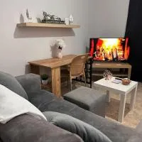 New renovated 1 BEDROOM FLAT North NİCOSİA 5A, hotel Yenişehir városában