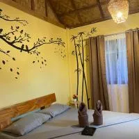 Saschasplace premium rooms, hotel em Pasihagon