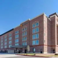 프리스코에 위치한 호텔 La Quinta Inn & Suites by Wyndham Dallas - Frisco Stadium