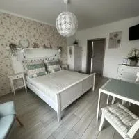 Rudice romantický apartmán, hotel din Nezdenice
