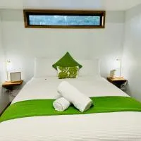 GORGE Chocolates Tiny House, hotell i Kennedys Creek