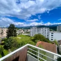 Neyrpic - Cocon douillet -balcon，Rhut的飯店