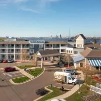Park Point Marina Inn، فندق في دولوث