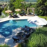 Domaine une HALTE, hotel i Reyrieux