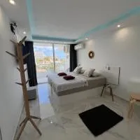 Tenerife Sea View Sun Beach Apartment 222 – hotel w mieście Playa Fañabe