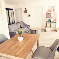 Magnifique T3, entre lac et montages, Embrun, Hotel in Embrun