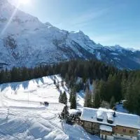Auberge Restaurant du Lac Retaud, hotel u gradu 'Les Diablerets'