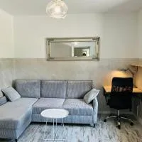 Apartament ogrodowy、Miechówのホテル