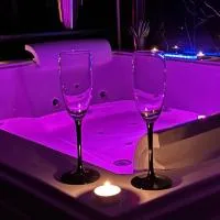 Apartament z Jacuzzi na wyłączność Dolina Baryczy, hôtel à Żmigród