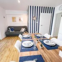 APARTAMENT 15B BLUE MARINE BASEN BRODZIKI PLAC ZABAW the BEST OF PODDĄBIE przy plaż, hotel din Poddąbie