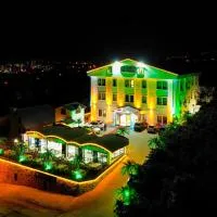 Perla Blanca Hotel, hotelli kohteessa Trabzon