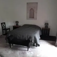 La petite Salamandre bleue, hotel i La Croisille-sur-Briance