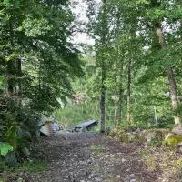 Calm and private country side property with own waterfront by large river, hotel v destinácii Strömmarna