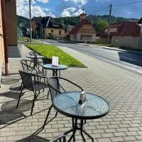 Penzion a restaurace Na Salaši, khách sạn ở Hutisko