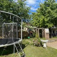 Le Faubourg des Trois Provinces, Zoo de Beauval, hotel en Noyers-sur-Cher