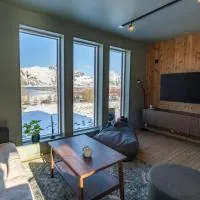Oceanfront Cabin – hotel w mieście Lyngedal