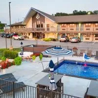 PINEMARK Inn Suites Events, מלון בSaint Clair