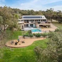 Long View - Heated Pool in Red Hill, хотел в Ред Хил