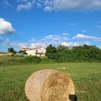 BEllA, Hotel in Sinj