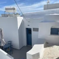 Anafi Tholos House, hotel i Anafi