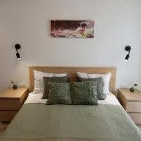 Warmzy Home - Modern 2 Rooms Apartment With Free Parking, hotel em Vilnius