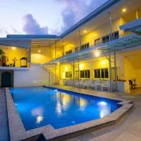 Puean Chang Resort Phuket、タラーンのホテル