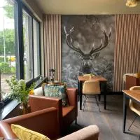 The Lodge, Hotel in Best