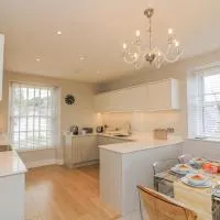 4 The Manor House Hillfield Village, hotel din Dartmouth