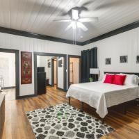 Modern Greenwood Studio Less Than 1 Mi to Downtown!, hotel near Greenwood-Leflore Airport - GWO, Greenwood
