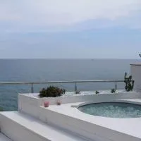 Conca Verde c15-Beach front little villa POOL SPA BEACH, hotel a Marina dʼAndora