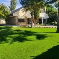 Villa Monika, hotel en Alpedrete
