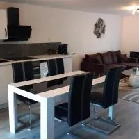 Appartement 4 personnes، فندق في Thizy-les-Bourgs