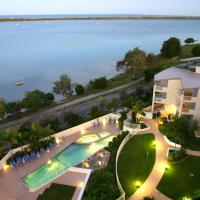Moorings Beach Resort, מלון ב-גולדן ביץ', קלונדרה