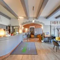 Brit Hotel Roanne - Le Grand Hôtel, hotel v destinaci Roanne