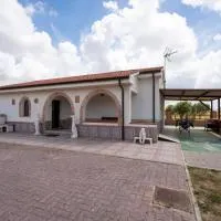 Agriturismo DE ROSA RELAX E BENESSERE NEL VERDE A DUE PASSI DAL MARE, hotell i La Sdriscia