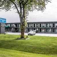 Rodeway Inn Grand Haven: Grand Haven şehrinde bir otel