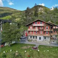 Hotel Alpenblick, מלון בZeneggen