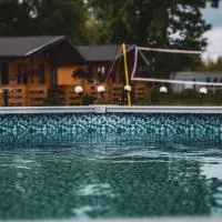 DOMKI POD DĘBEM, hotel i Grzybowo