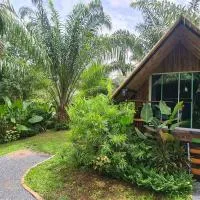 Tee Bungalow in the jungle, מלון בAo Nang 