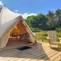 Greystones Glamping - Tent 4, hotel din Na Clocha Liatha