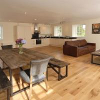 Unicorn Aparthotel Suites, hotel in Stow on the Wold