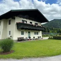 Ferienwohnungen Passrugger, hotel u gradu 'Eben im Pongau'