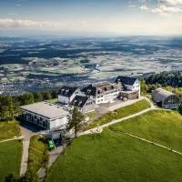 Hotel Weissenstein, hotel di Oberdorf