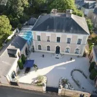 Chambres d'Hôtes Le Clos des 3 Rois، فندق في Thouarcé