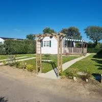 LE COTTAGE DE LYXIE-Nature et sports、タルモンのホテル